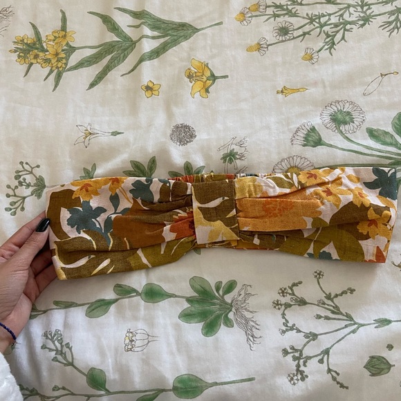 AMALIE THE LABEL bandeau top in floral xs from showpo - Picture 1 of 3